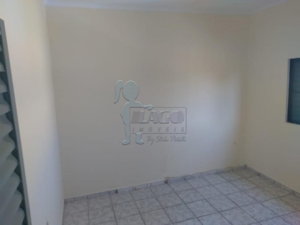 Alugar Casa / Padrão em Ribeirão Preto R$ 800,00 - Foto 2