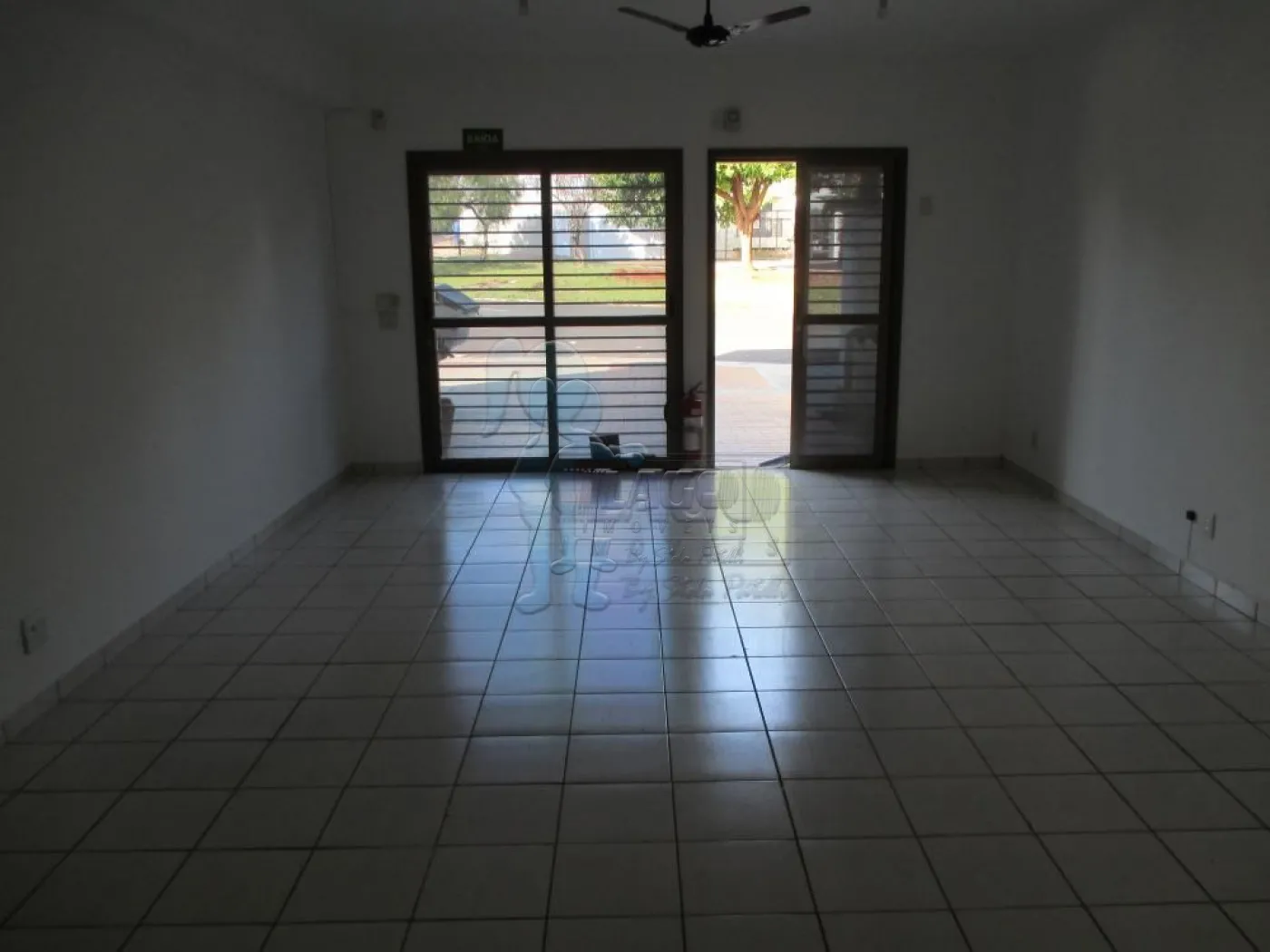 Alugar Comercial condomínio / Sala comercial em Ribeirão Preto R$ 1.650,00 - Foto 1