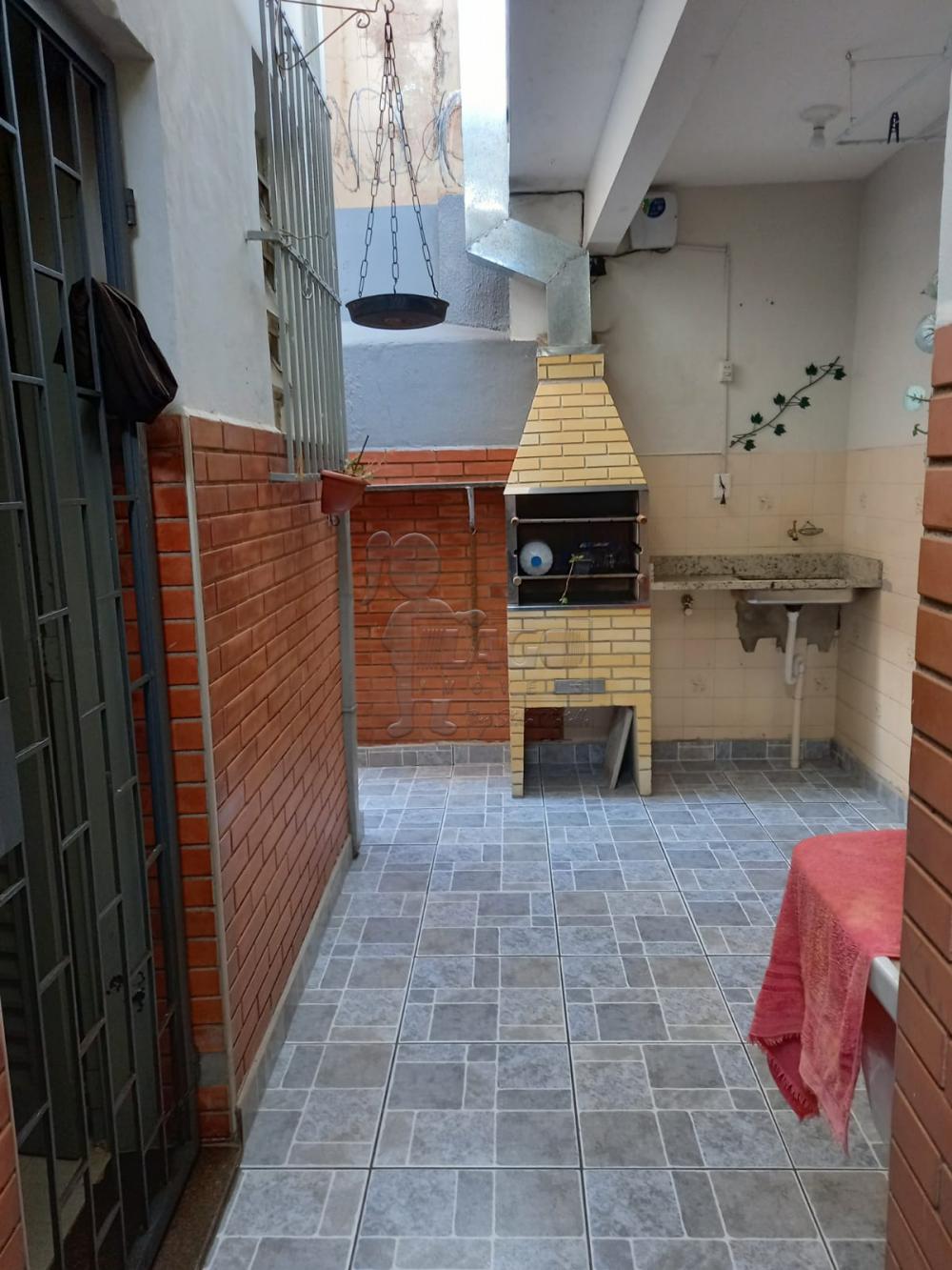 Alugar Casa / Padrão em Ribeirão Preto R$ 1.800,00 - Foto 16