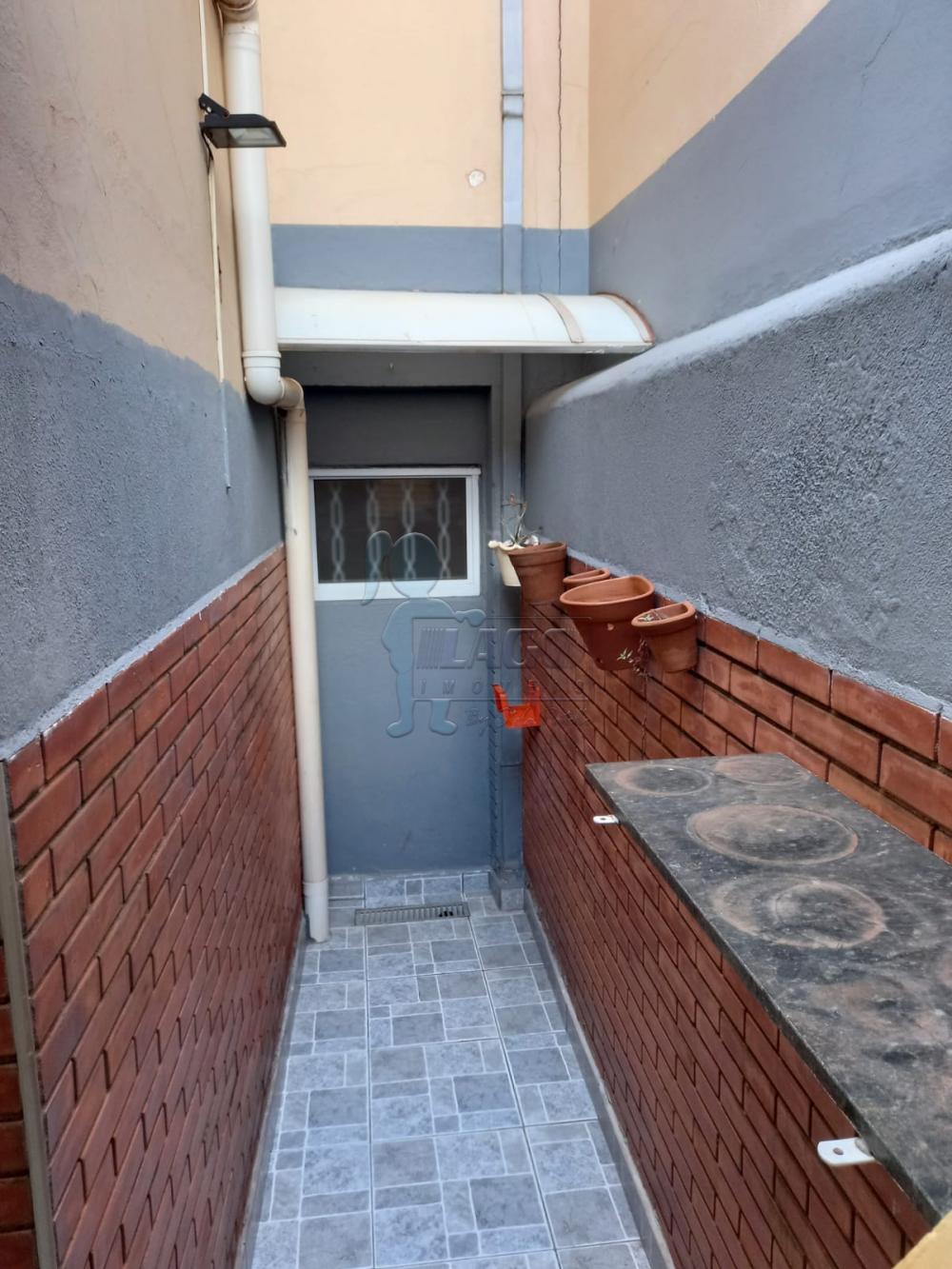 Alugar Casa / Padrão em Ribeirão Preto R$ 1.800,00 - Foto 17