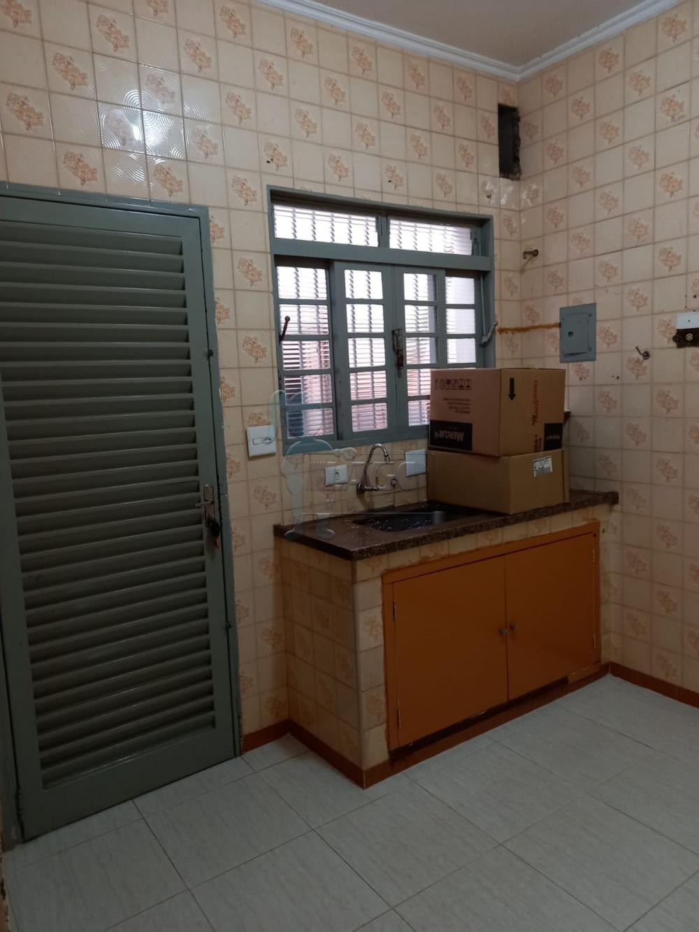 Alugar Casa / Padrão em Ribeirão Preto R$ 1.800,00 - Foto 11