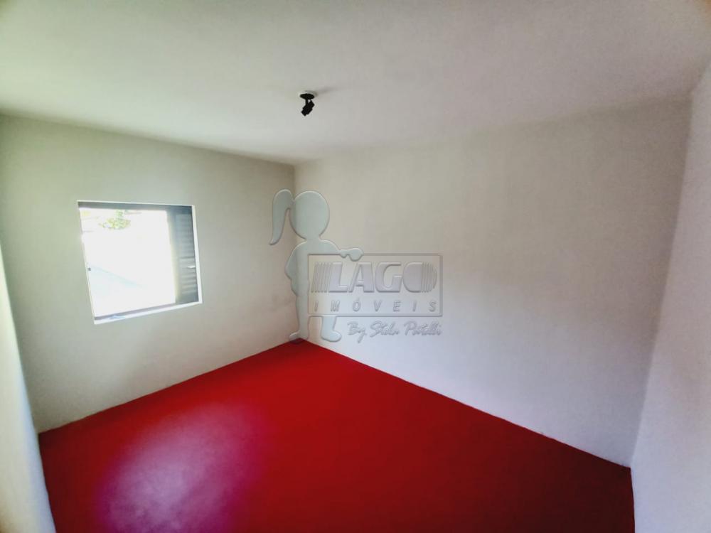 Alugar Casa / Padrão em Ribeirão Preto R$ 650,00 - Foto 4