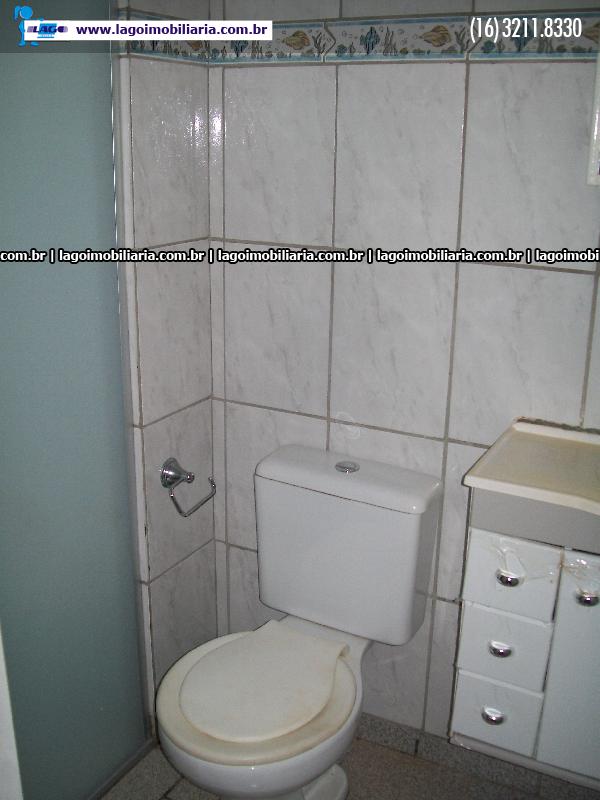 Alugar Apartamento / Padrão em Ribeirão Preto R$ 600,00 - Foto 4