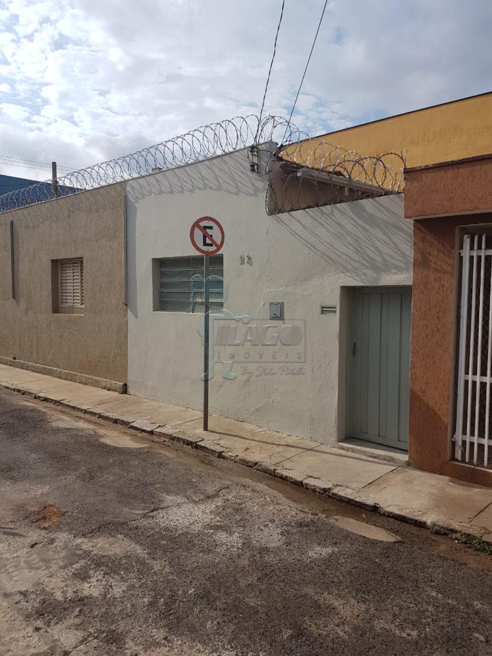 Alugar Casa / Padrão em Ribeirão Preto R$ 650,00 - Foto 1