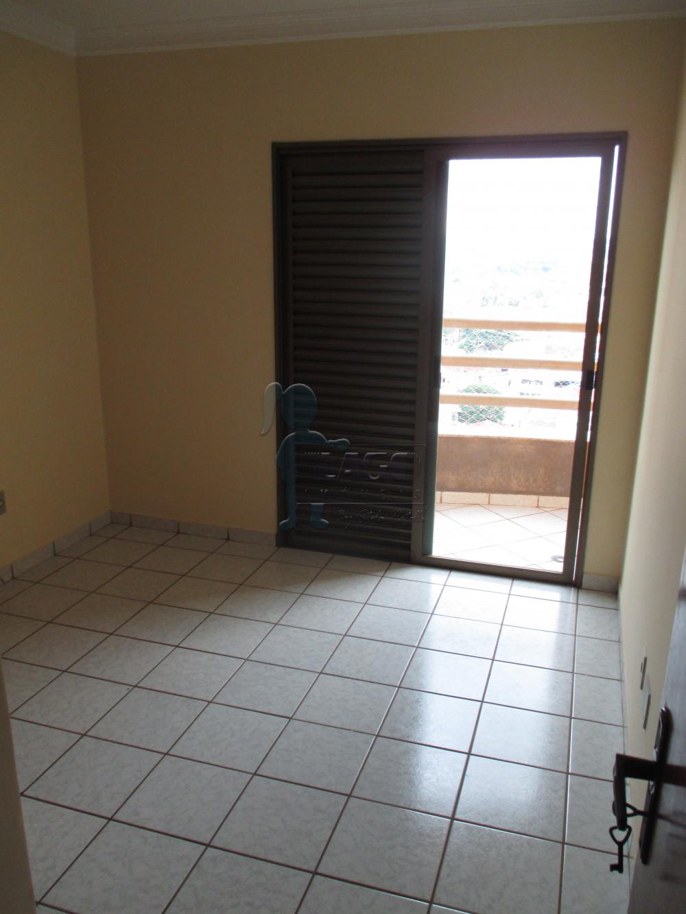 Alugar Apartamento / Padrão em Ribeirão Preto R$ 1.100,00 - Foto 9