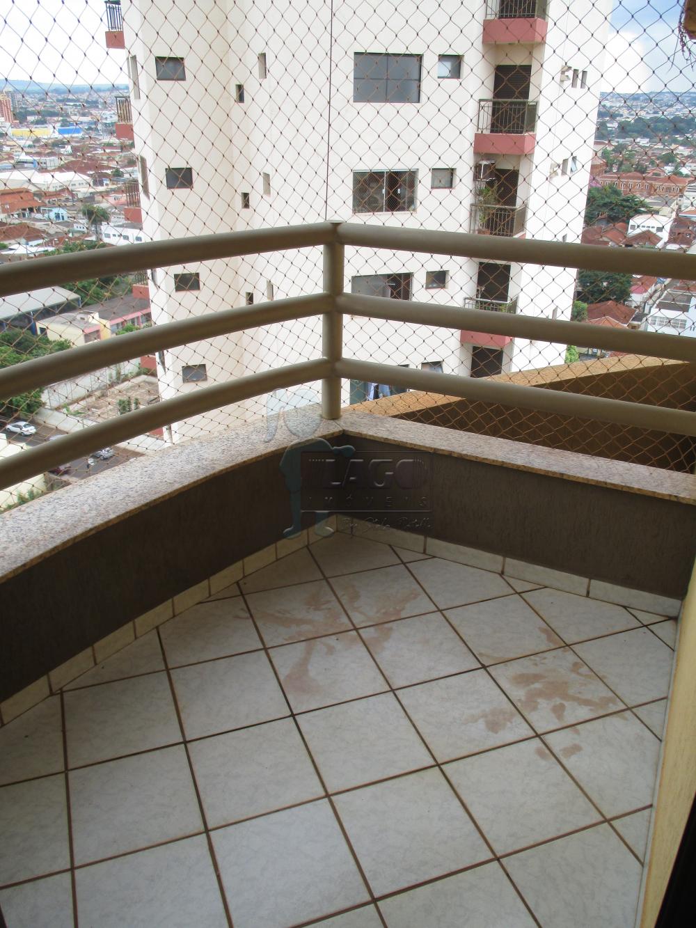 Alugar Apartamento / Padrão em Ribeirão Preto R$ 1.100,00 - Foto 3