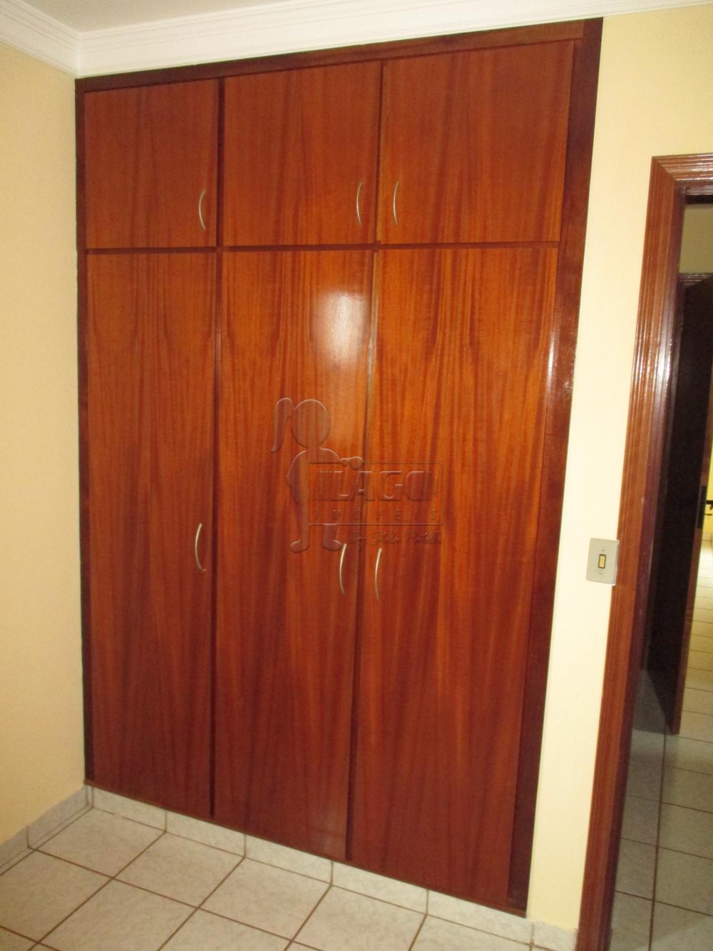 Alugar Apartamento / Padrão em Ribeirão Preto R$ 1.100,00 - Foto 18