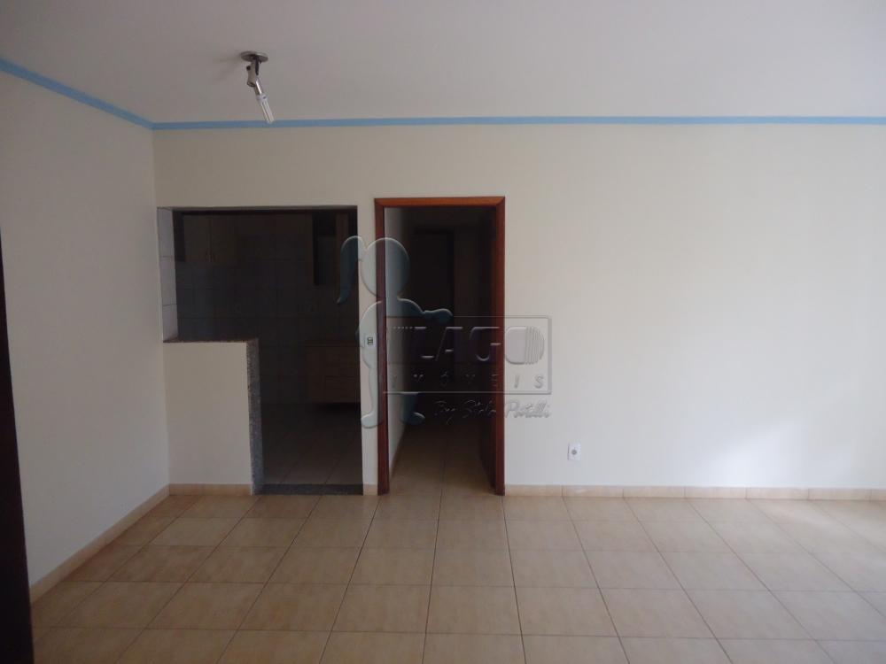 Alugar Apartamento / Padrão em Ribeirão Preto R$ 850,00 - Foto 1