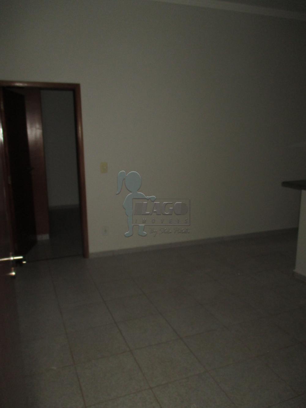 Alugar Apartamento / Padrão em Ribeirão Preto R$ 1.400,00 - Foto 2