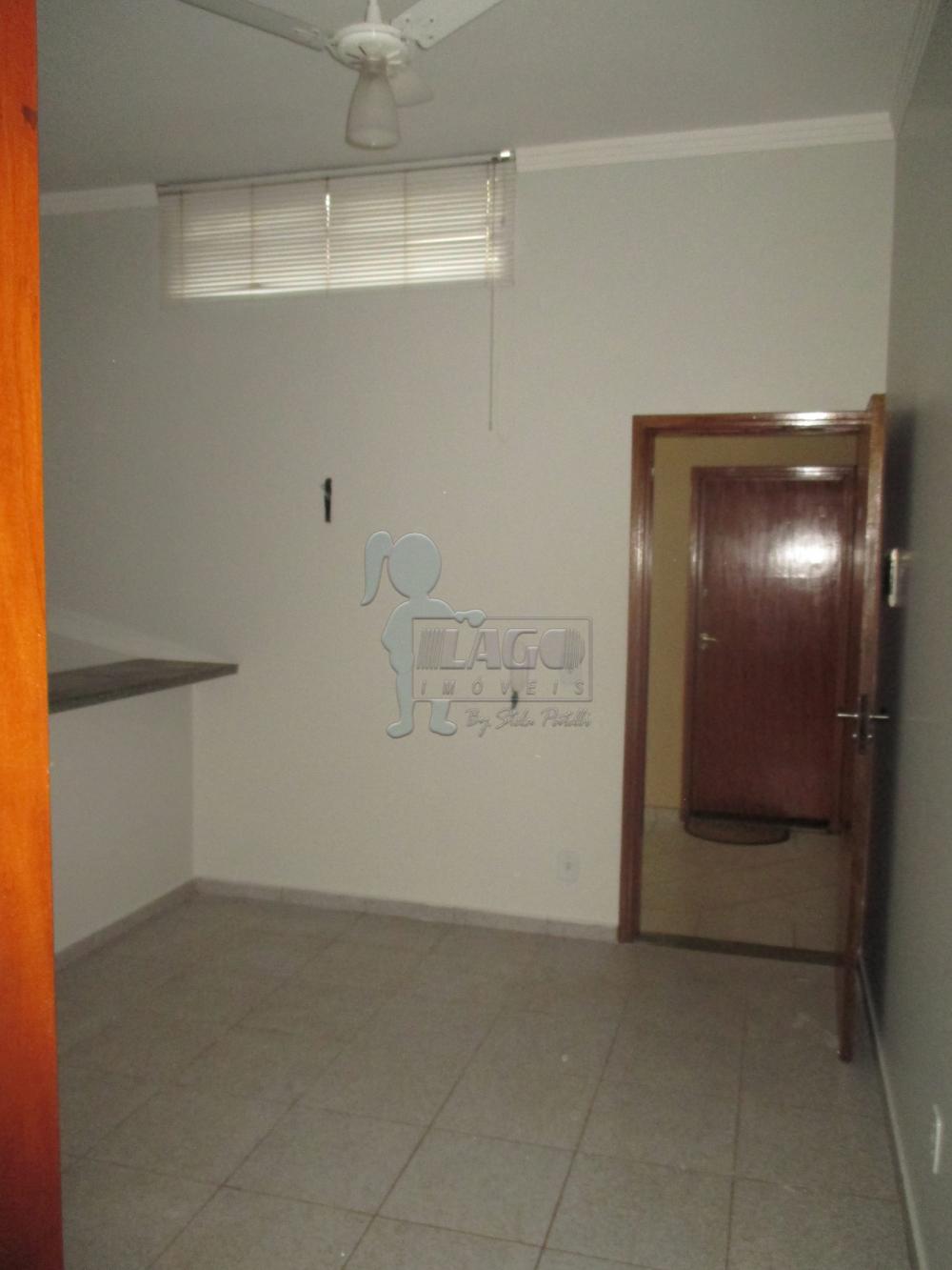 Alugar Apartamento / Padrão em Ribeirão Preto R$ 1.400,00 - Foto 1