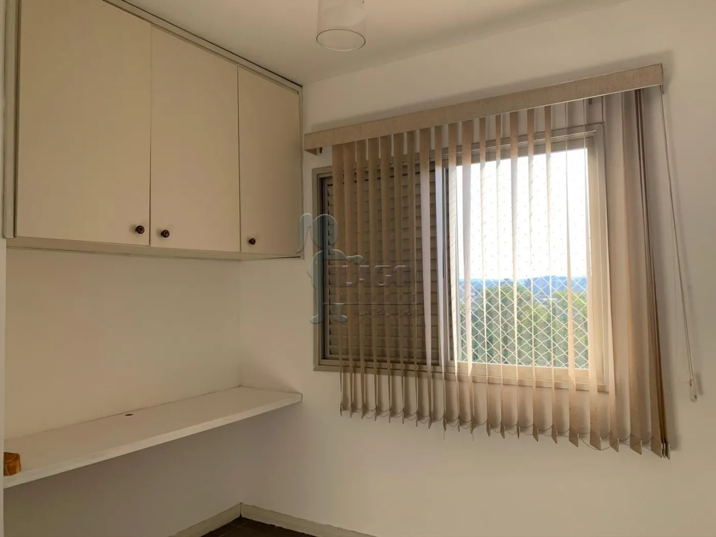 Alugar Apartamento / Padrão em Ribeirão Preto R$ 750,00 - Foto 6