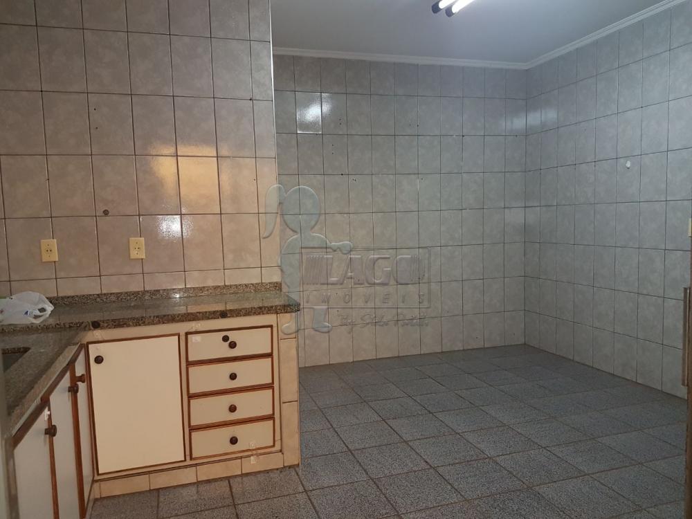 Alugar Apartamento / Padrão em Ribeirão Preto R$ 1.100,00 - Foto 6