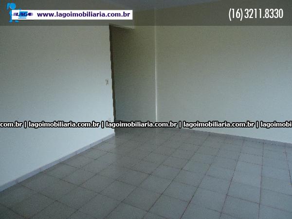 Alugar Apartamento / Padrão em Ribeirão Preto R$ 1.700,00 - Foto 2