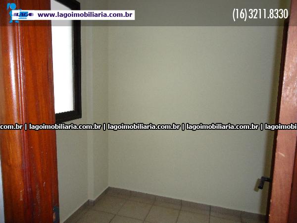 Alugar Apartamento / Padrão em Ribeirão Preto R$ 1.700,00 - Foto 17