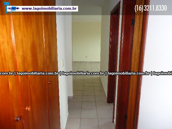 Alugar Apartamento / Padrão em Ribeirão Preto R$ 1.700,00 - Foto 3