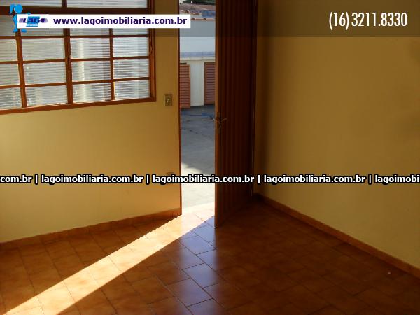 Alugar Casa / Padrão em Ribeirão Preto R$ 1.400,00 - Foto 9