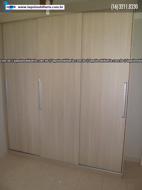 Alugar Apartamento / Padrão em Ribeirão Preto R$ 2.000,00 - Foto 4