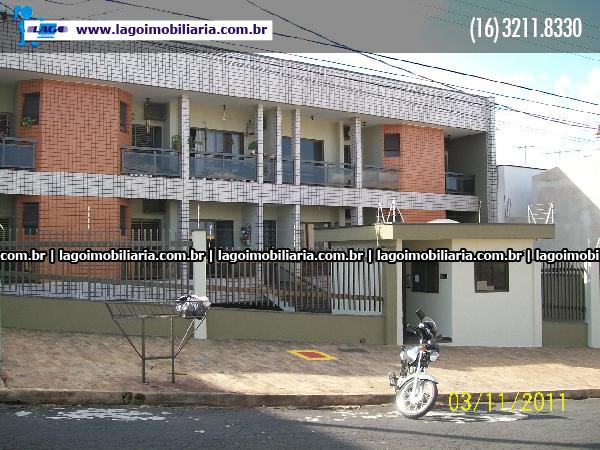 Alugar Apartamento / Padrão em Ribeirão Preto R$ 950,00 - Foto 1