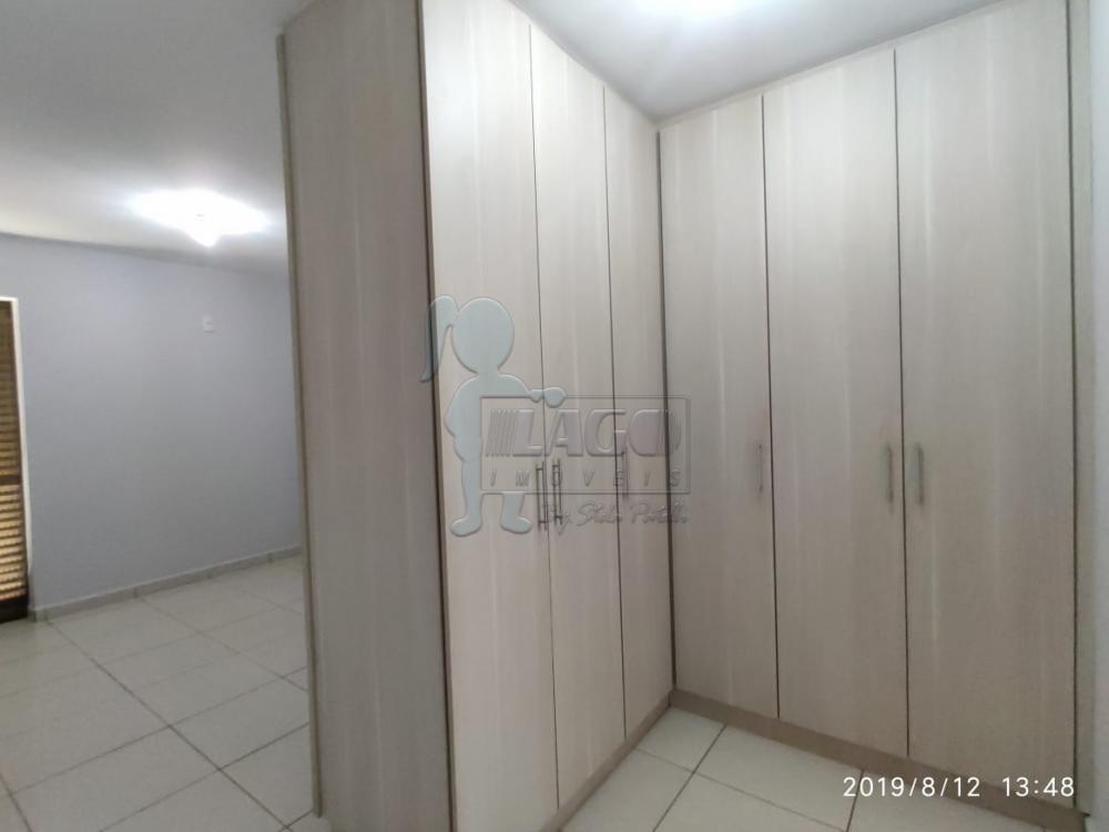 Alugar Apartamento / Padrão em Ribeirão Preto R$ 1.700,00 - Foto 8