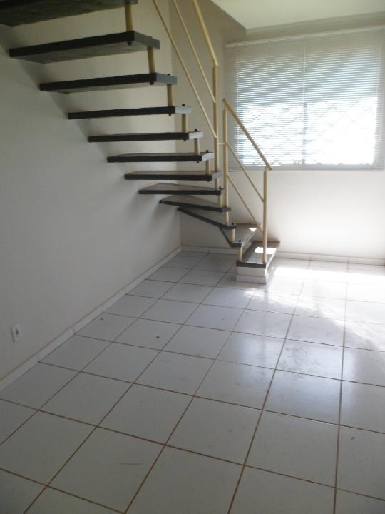 Alugar Apartamento / Cobertura em Ribeirão Preto R$ 900,00 - Foto 5