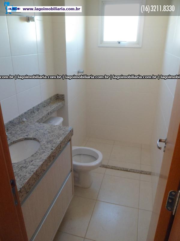 Alugar Apartamento / Padrão em Ribeirão Preto R$ 1.750,00 - Foto 3