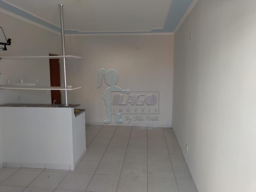 Alugar Casa / Padrão em Ribeirão Preto R$ 1.200,00 - Foto 1