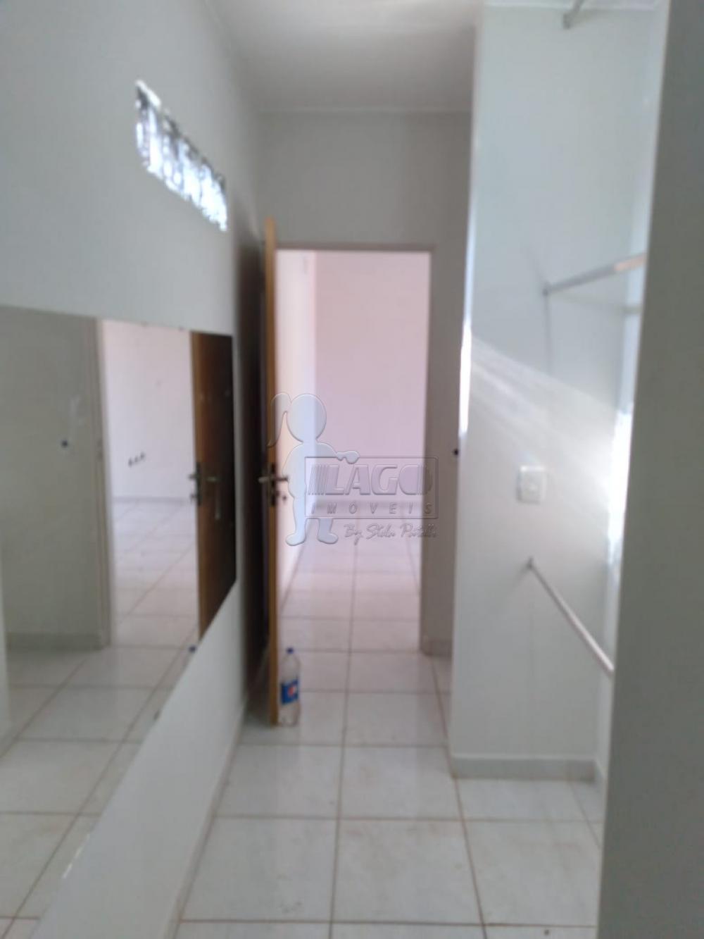 Alugar Casa / Padrão em Ribeirão Preto R$ 1.200,00 - Foto 3