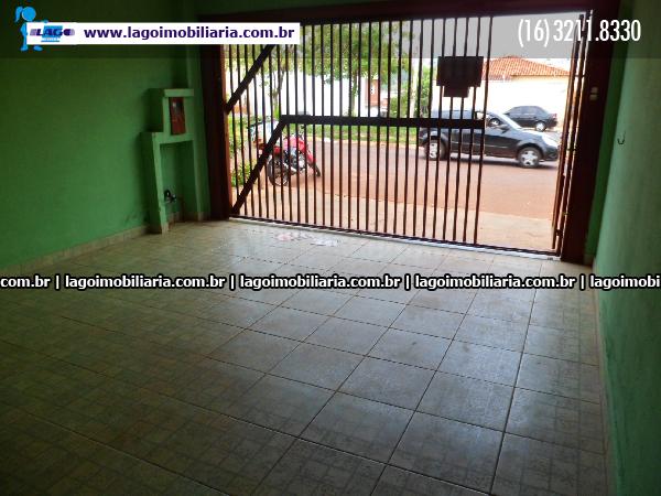 Alugar Casa / Padrão em Ribeirão Preto R$ 780,00 - Foto 1