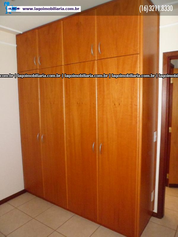 Alugar Apartamento / Padrão em Ribeirão Preto R$ 1.100,00 - Foto 8