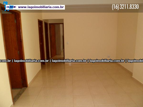 Alugar Apartamento / Padrão em Ribeirão Preto R$ 1.800,00 - Foto 2