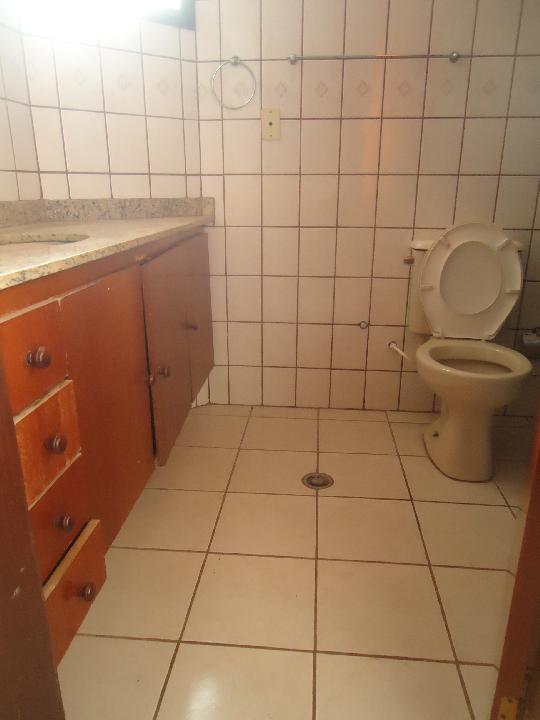 Alugar Apartamento / Padrão em Ribeirão Preto R$ 950,00 - Foto 17