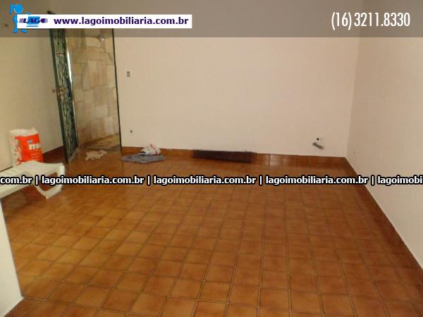 Alugar Casas / Padrão em Ribeirão Preto R$ 1.500,00 - Foto 3