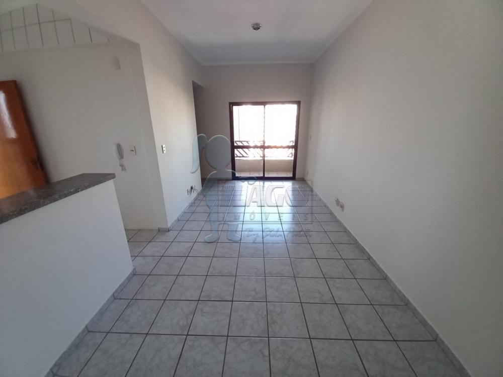 Alugar Apartamento / Padrão em Ribeirão Preto R$ 750,00 - Foto 1