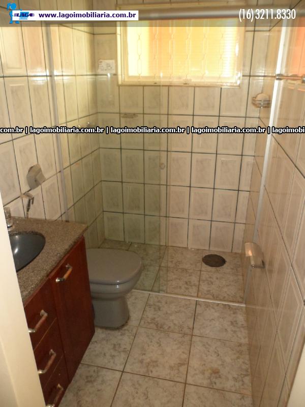 Alugar Casa / Padrão em Ribeirão Preto R$ 1.700,00 - Foto 14