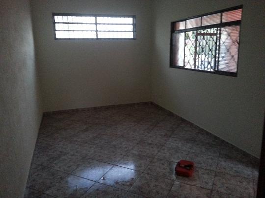 Alugar Casa / Padrão em Ribeirão Preto R$ 1.550,00 - Foto 3