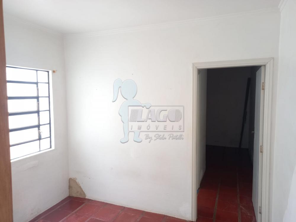 Alugar Casa / Padrão em Ribeirão Preto R$ 800,00 - Foto 1