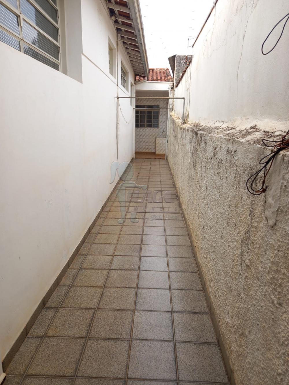 Alugar Casa / Padrão em Ribeirão Preto R$ 800,00 - Foto 10