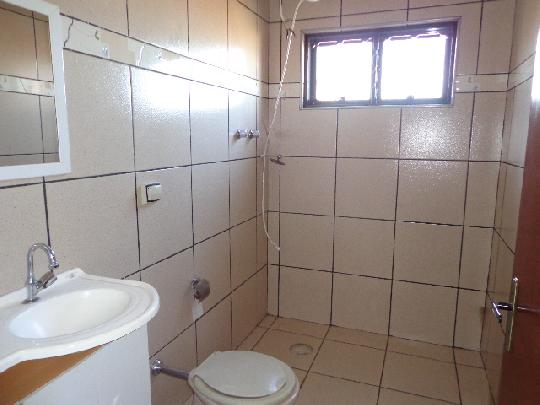 Alugar Comercial padrão / Casa comercial em Cravinhos R$ 1.750,00 - Foto 16