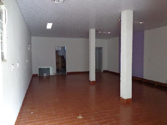 Alugar Comercial padrão / Casa comercial em Cravinhos R$ 1.750,00 - Foto 4