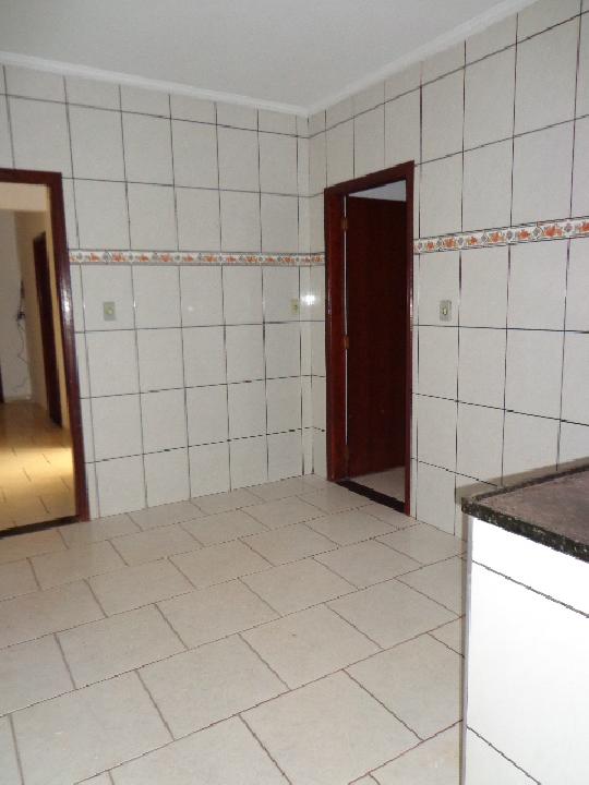 Alugar Comercial padrão / Casa comercial em Cravinhos R$ 1.750,00 - Foto 23