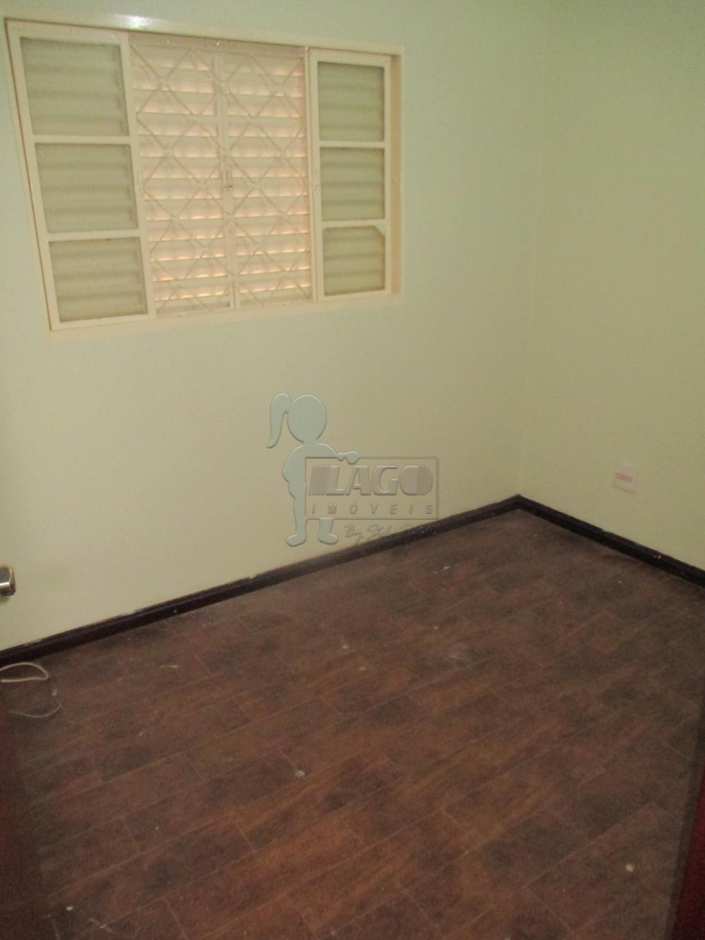 Alugar Casa / Padrão em Ribeirão Preto R$ 1.600,00 - Foto 16