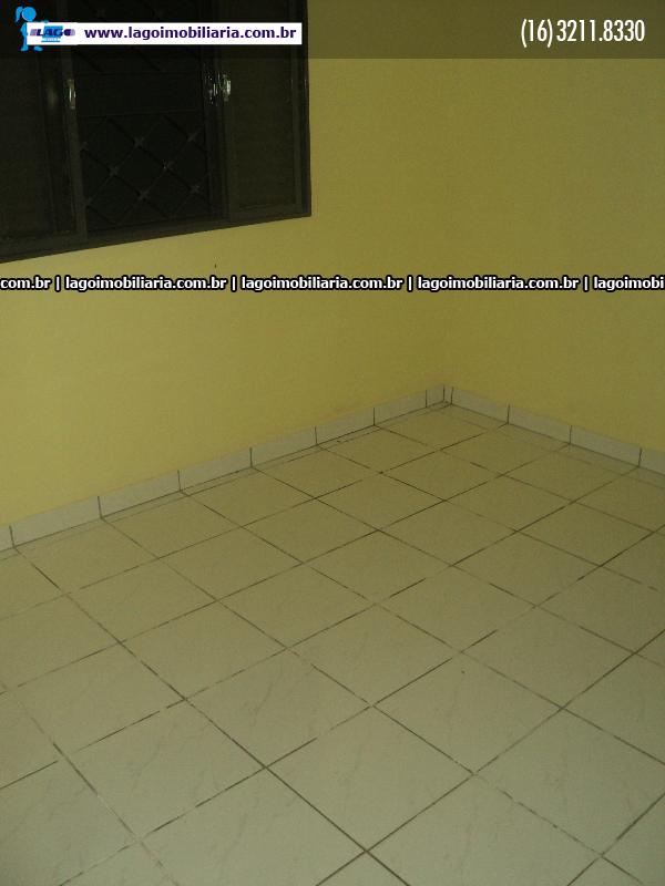 Alugar Casa / Padrão em Ribeirão Preto R$ 750,00 - Foto 12