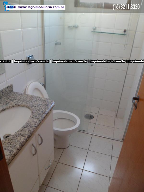 Alugar Apartamento / Padrão em Ribeirão Preto R$ 850,00 - Foto 2