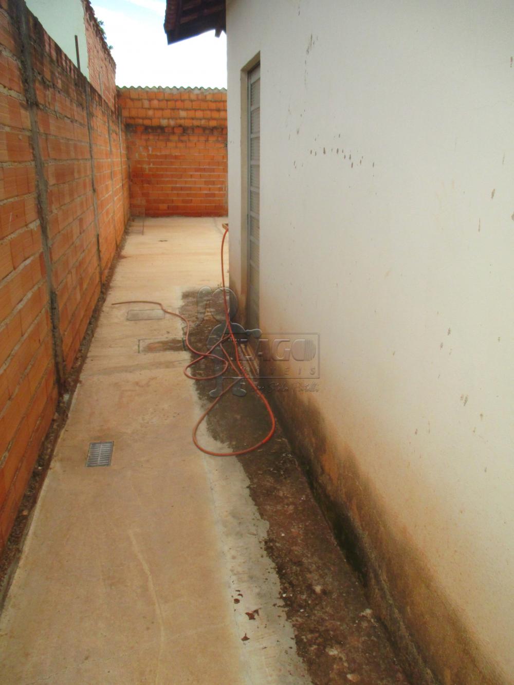 Alugar Casa / Padrão em Ribeirão Preto R$ 900,00 - Foto 10