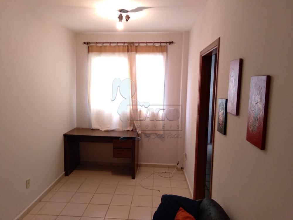 Alugar Apartamento / Padrão em Ribeirão Preto R$ 741,95 - Foto 2