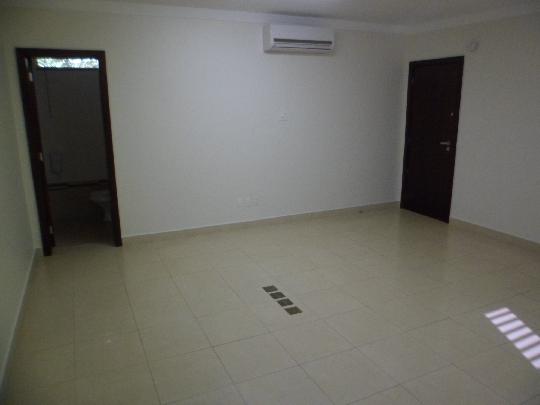 Alugar Comercial condomínio / Sala comercial em Ribeirão Preto R$ 1.600,00 - Foto 4