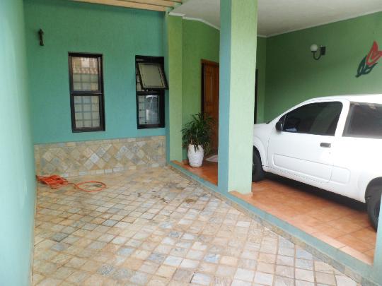 Alugar Casa / Padrão em Ribeirão Preto R$ 1.900,00 - Foto 1