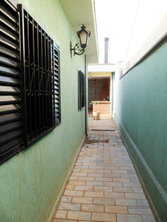 Alugar Casa / Padrão em Ribeirão Preto R$ 1.900,00 - Foto 16