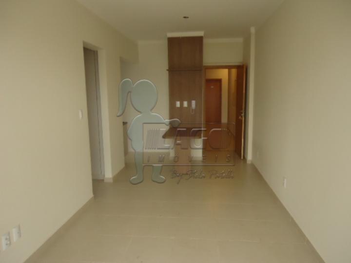 Alugar Apartamento / Padrão em Ribeirão Preto R$ 1.000,00 - Foto 1