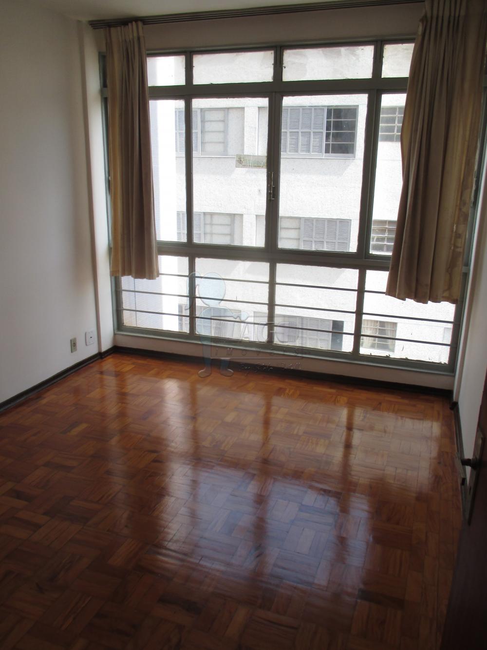 Comprar Apartamento / Padrão em Ribeirão Preto R$ 220.000,00 - Foto 1